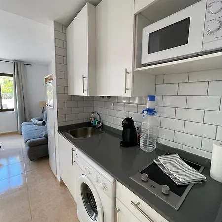 아파트 Pres De La *